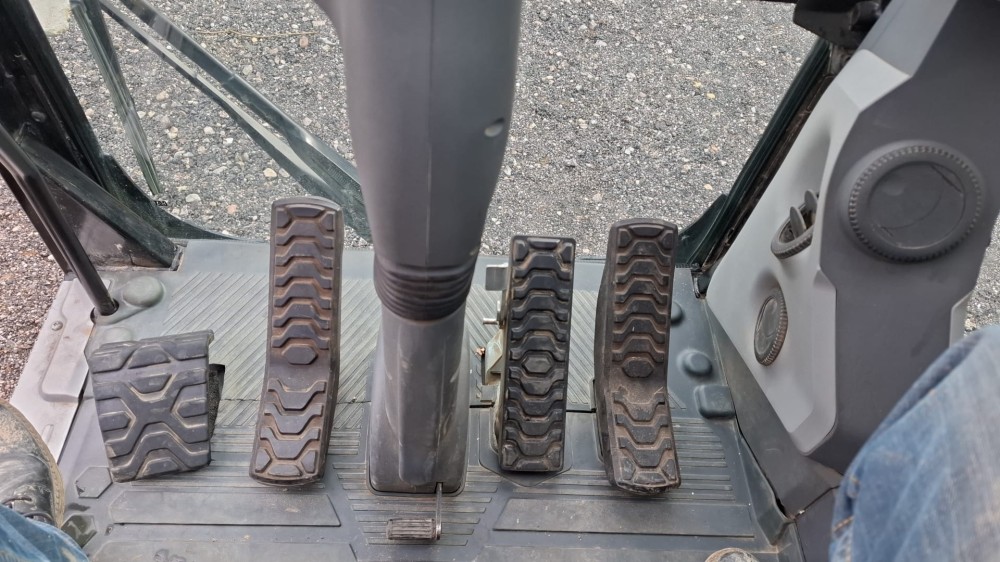 commande gauche.jpeg